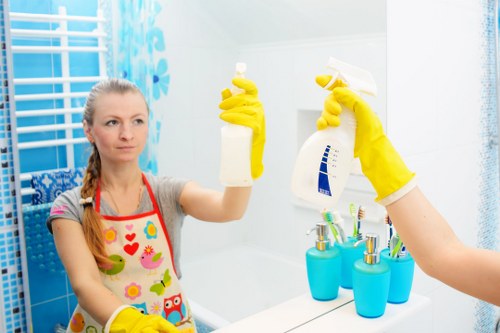 After builders cleaning in W9 for a renovated flat with dust-free surfaces
